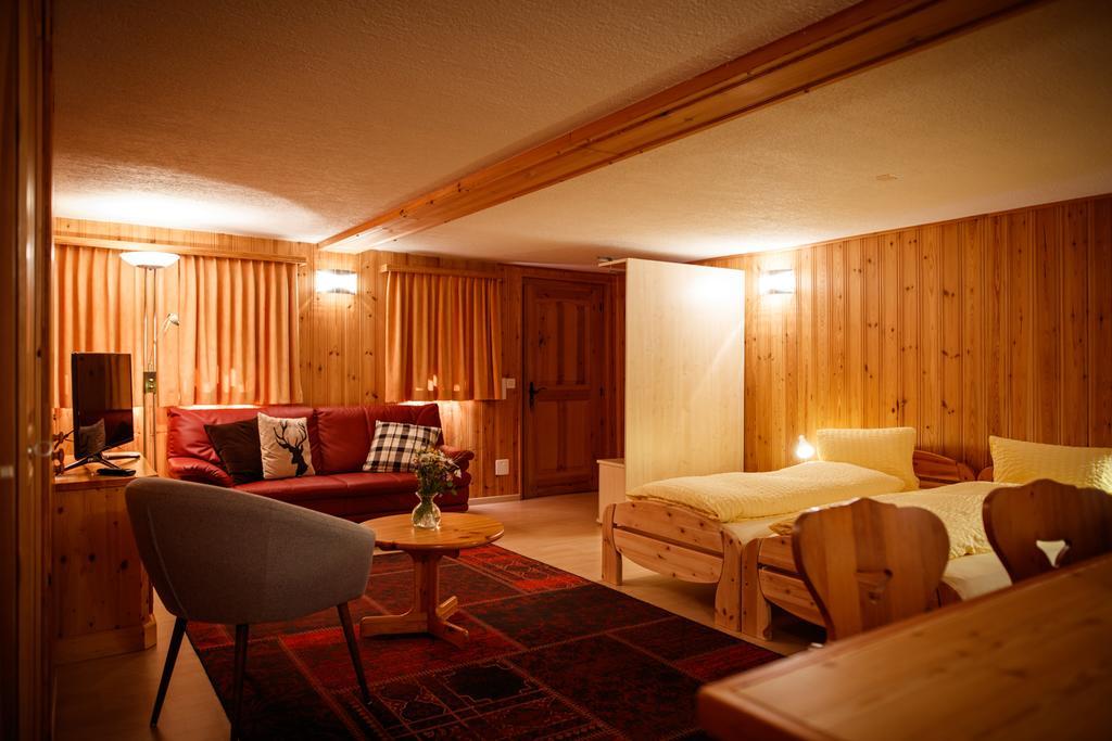 Hotel Nufenen Ульрихен Экстерьер фото