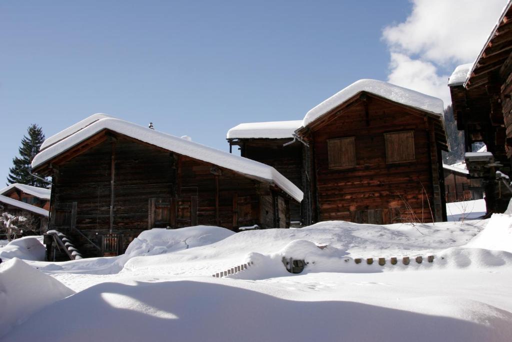 Hotel Nufenen Ульрихен Экстерьер фото